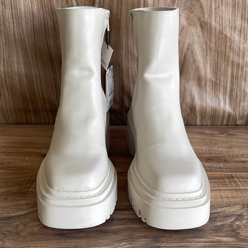 New Zara Womens Ankle Boots Ecru Ivory Track Soles Chelsea US 10 EU 41